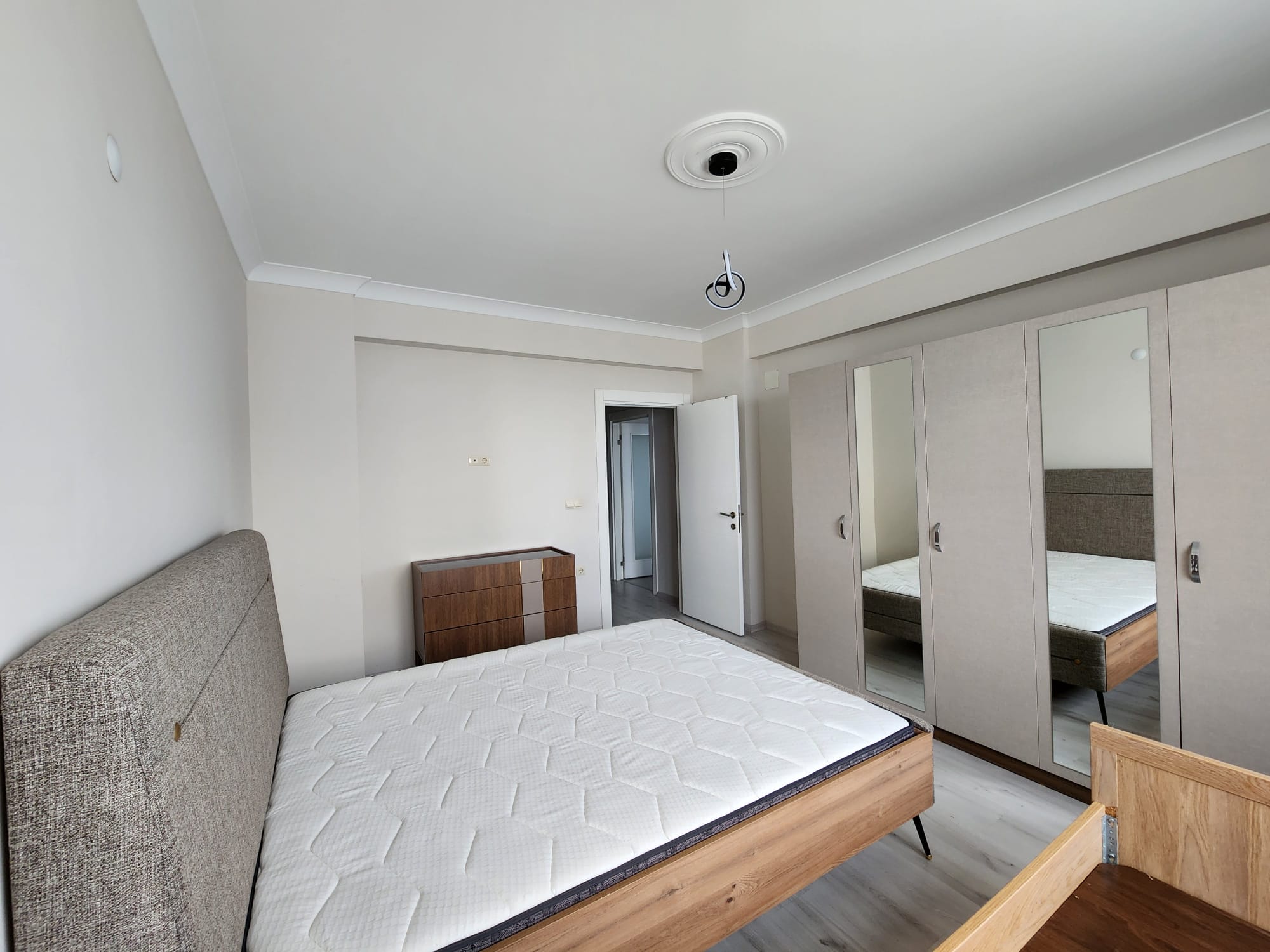 1461 REZİDANS 1+1 EŞYALI KİRALIK DAİRE